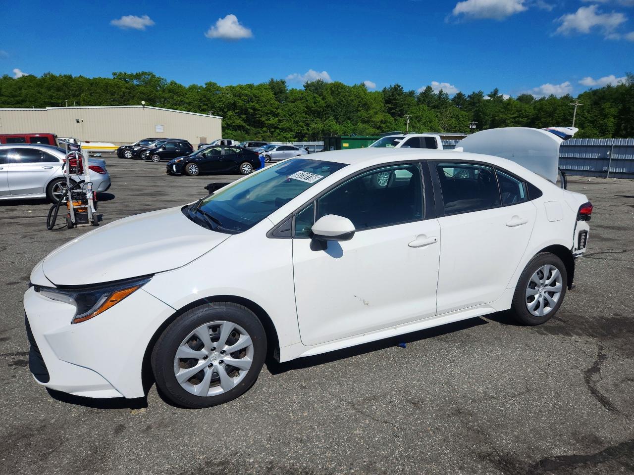 Salvage Toyota Corolla Image