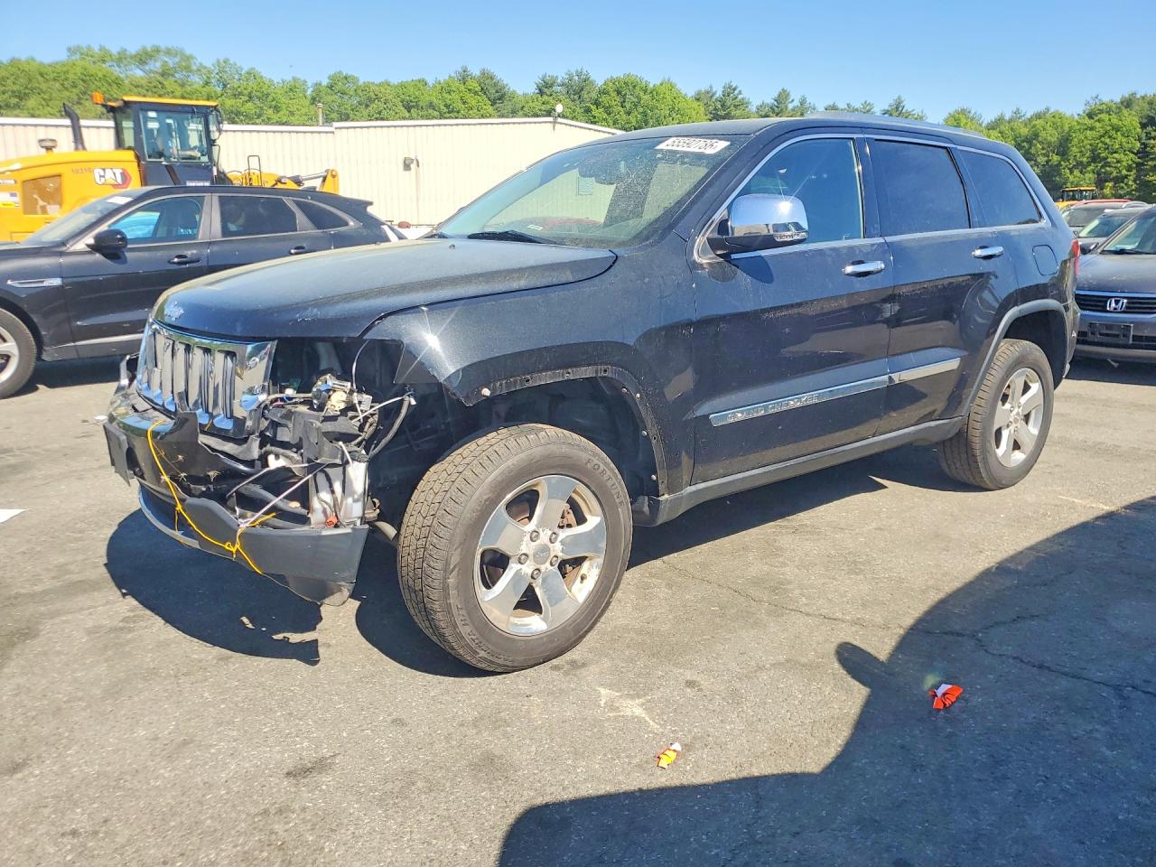 Salvage Jeep Cherokee Image