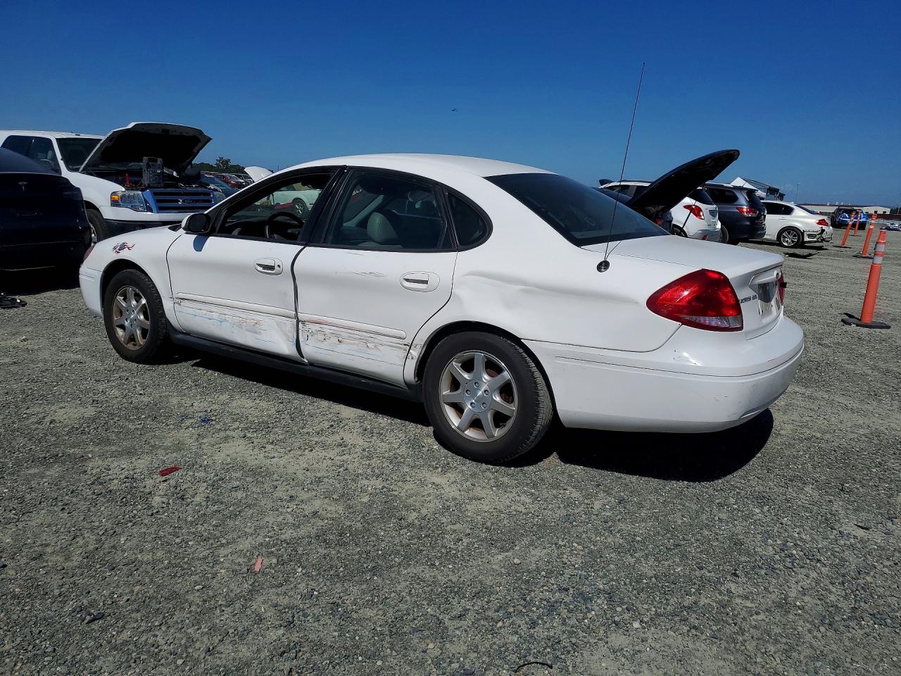 Ford Taurus Sel