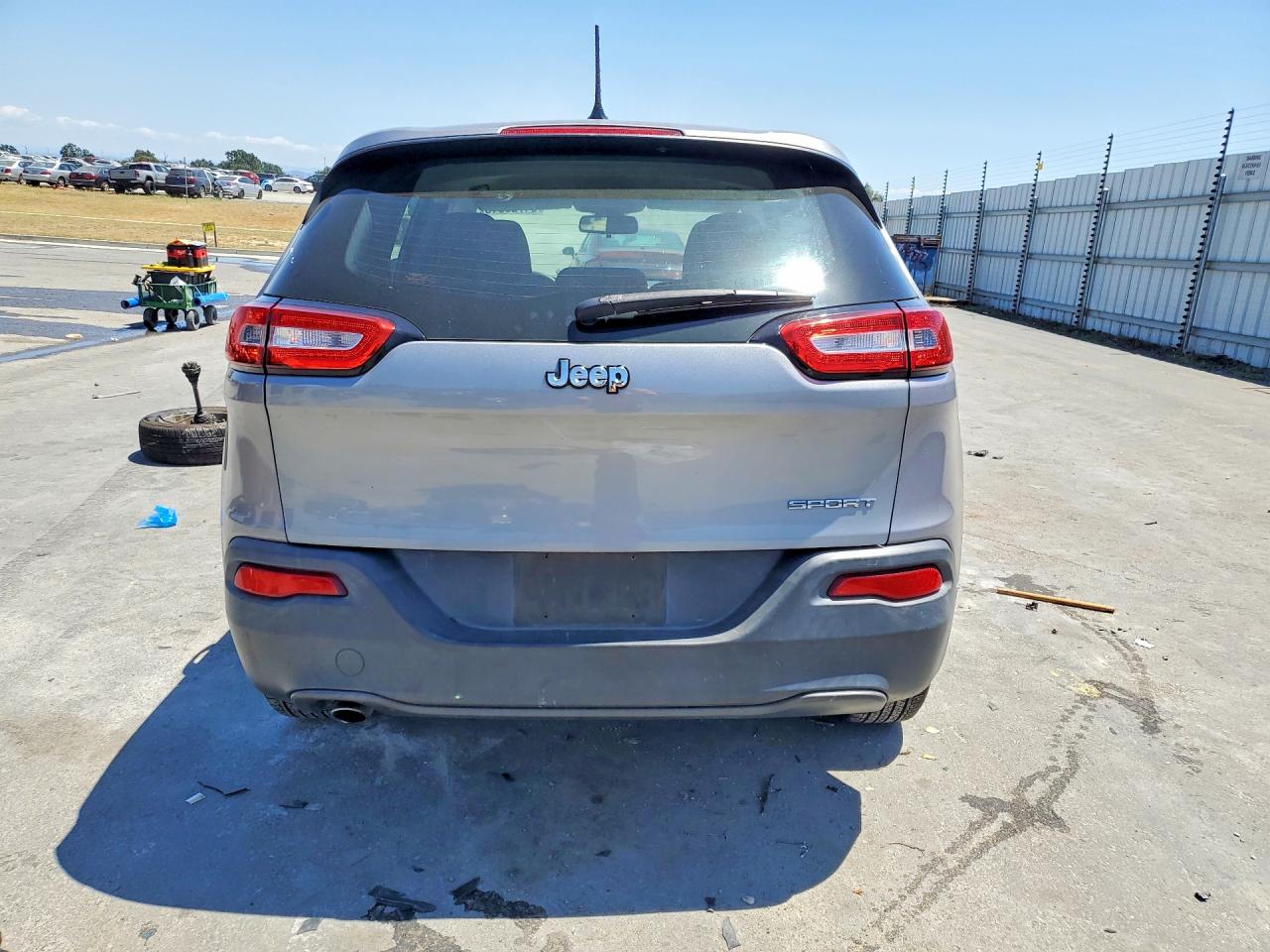 Jeep Cherokee Sport