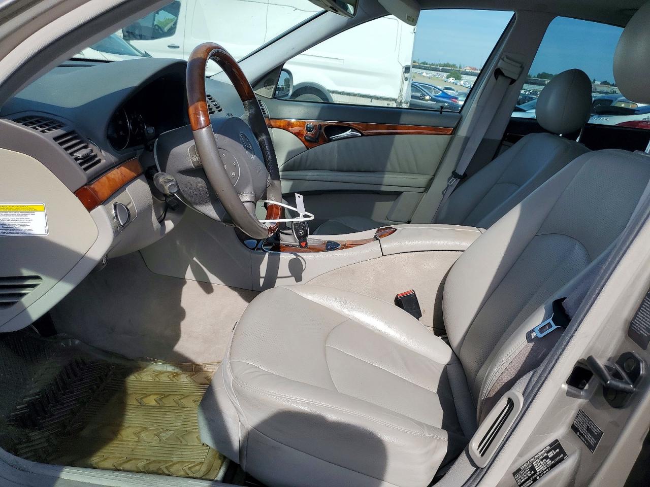 Mercedes-Benz E-Class 500