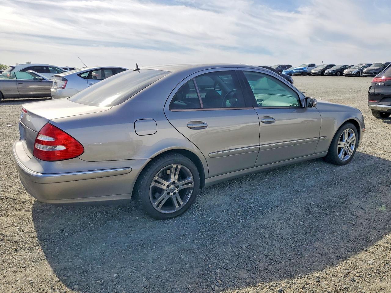 Mercedes-Benz E-Class 500