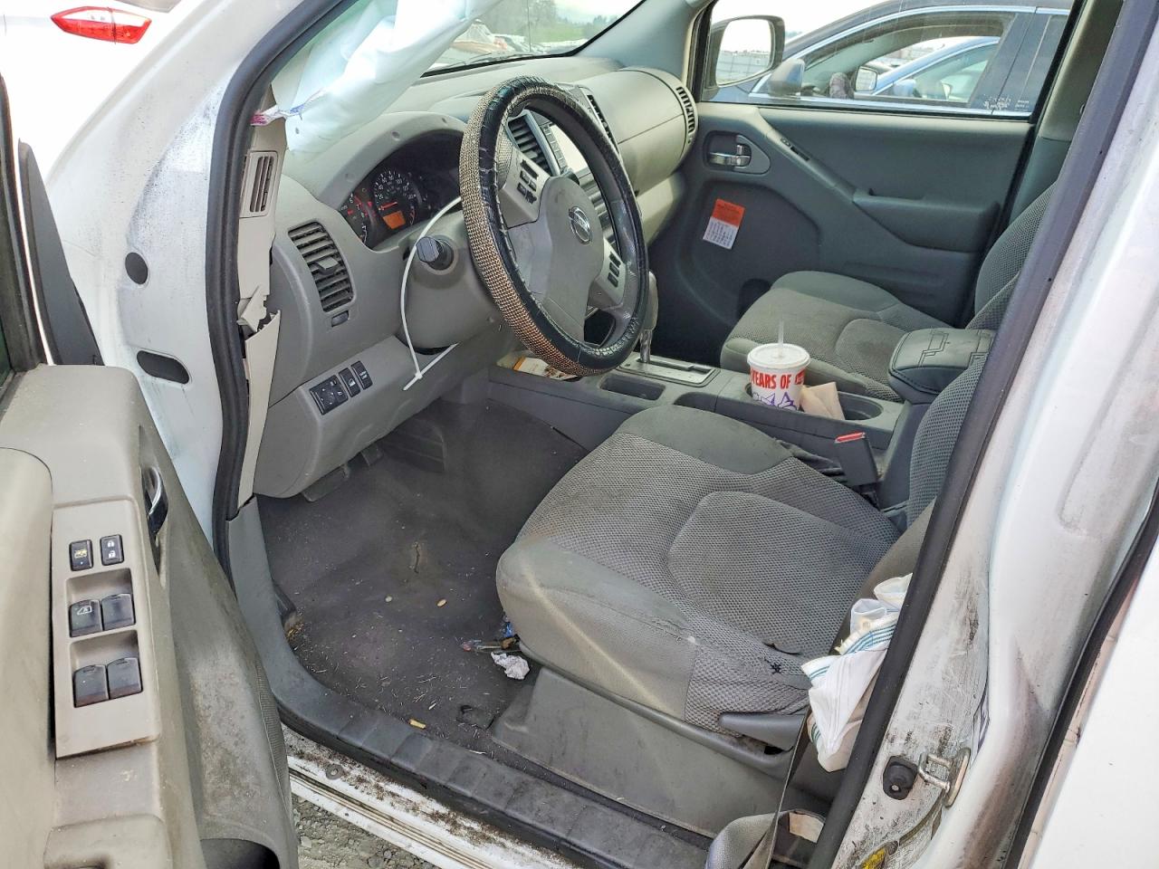 Nissan Frontier S