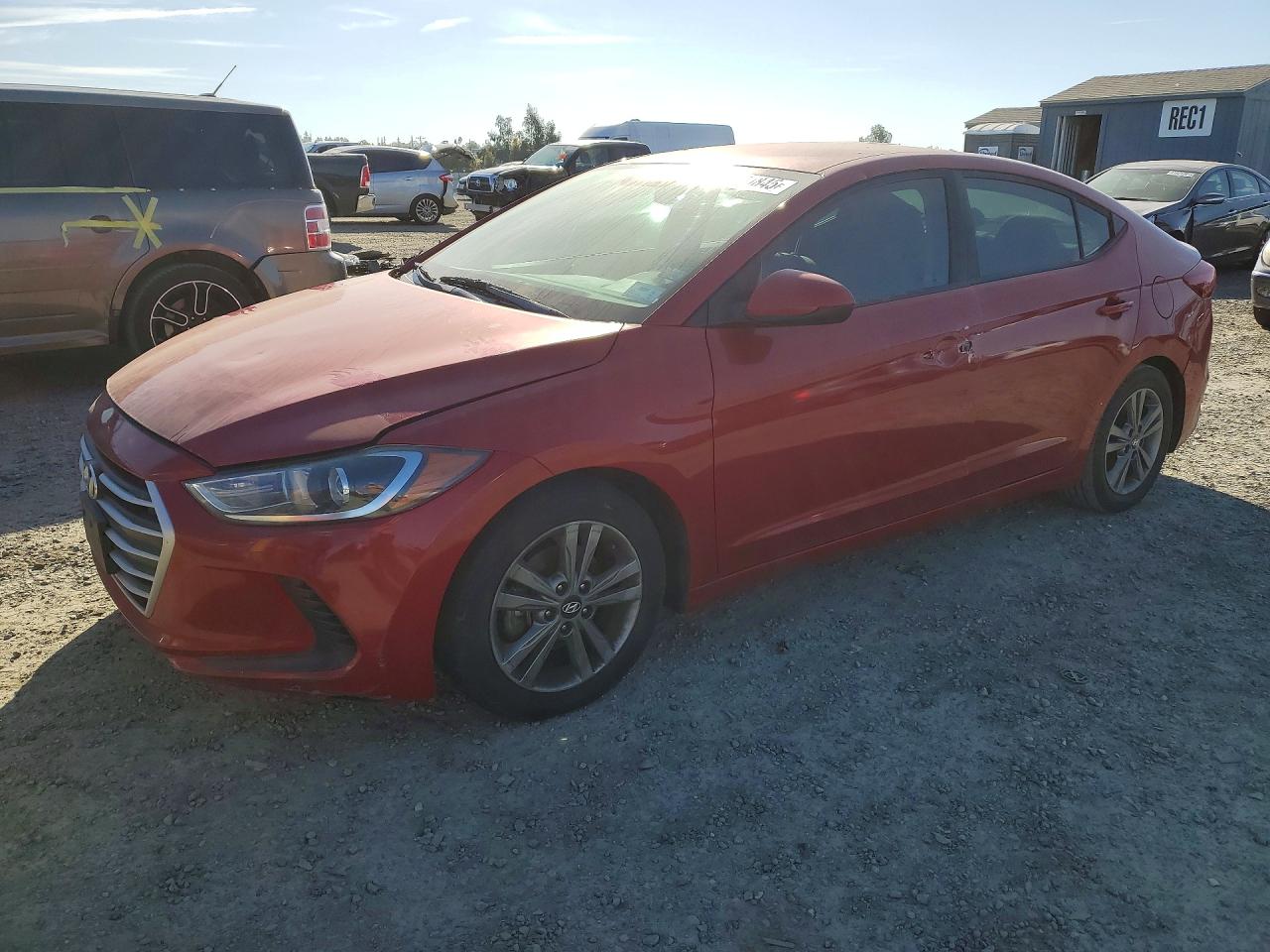 Salvage Hyundai ELANTRA Image