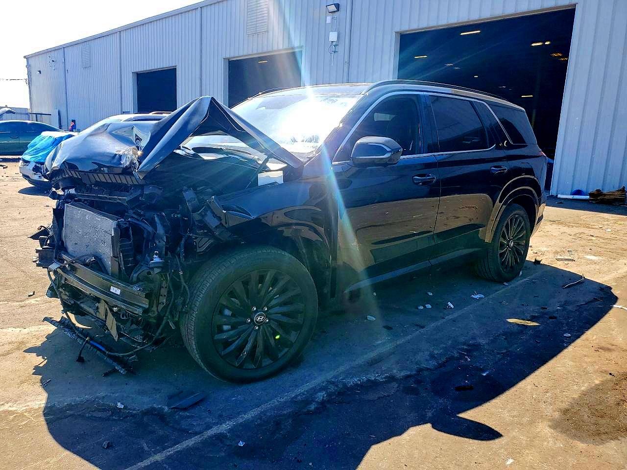 Salvage Hyundai PALISADE Image
