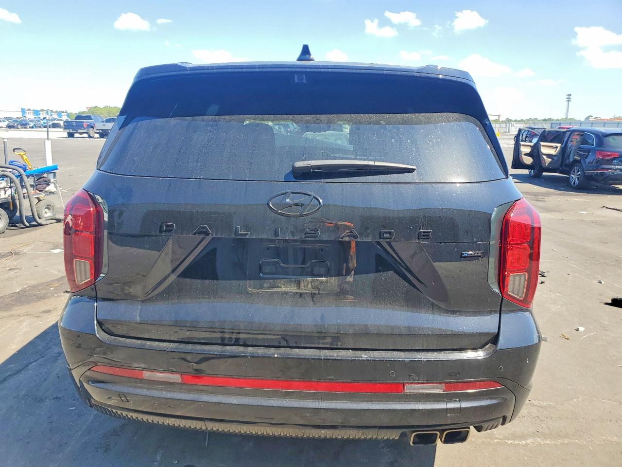 Hyundai PALISADE Calligraphy Night Edition