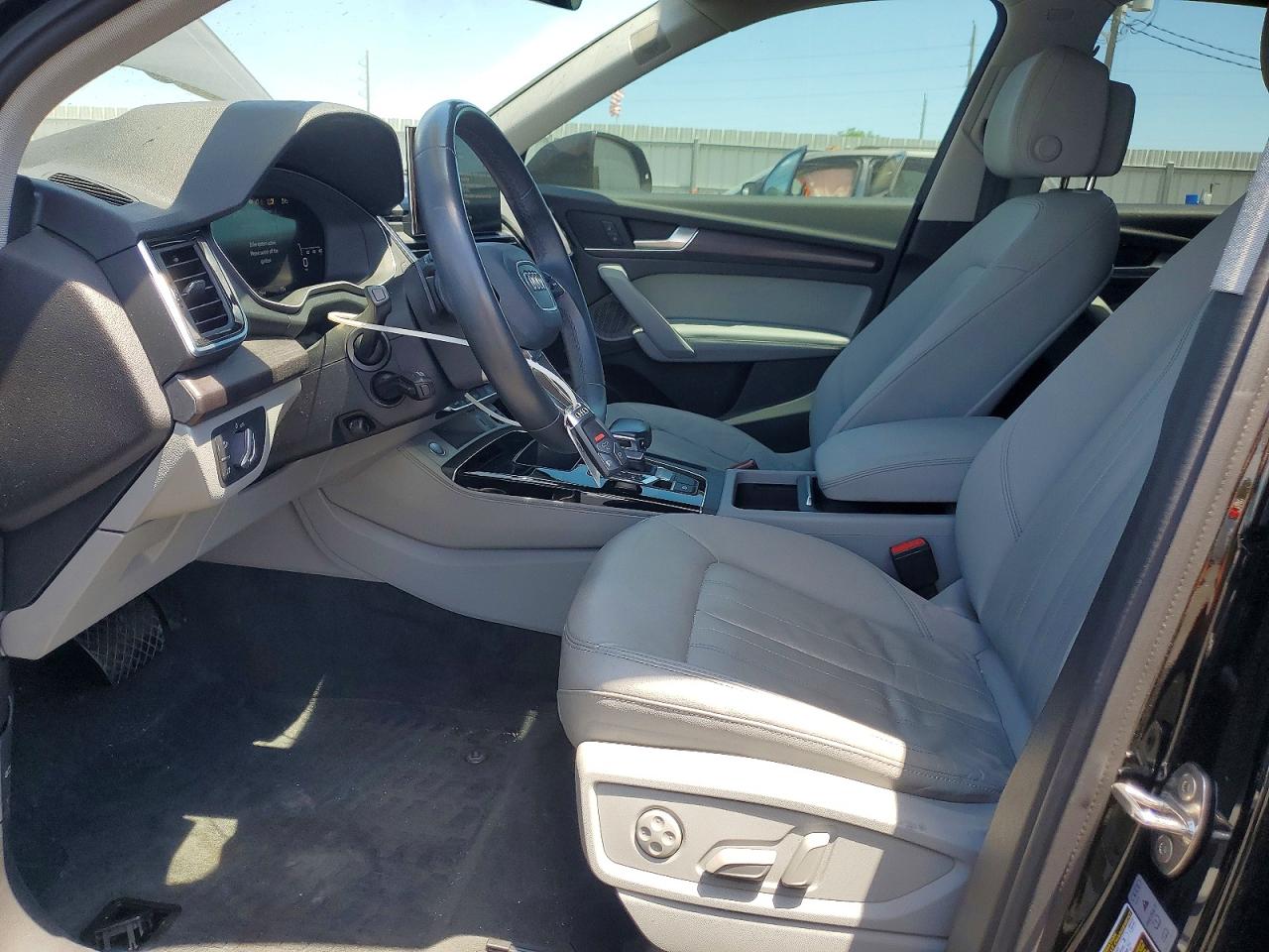 Audi Q5 Premium Plus 45