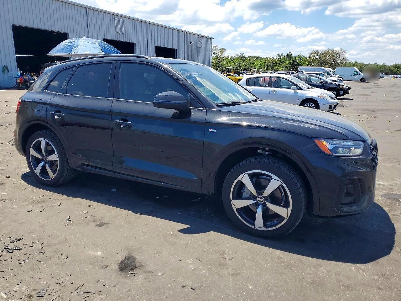 Audi Q5 Premium Plus 45