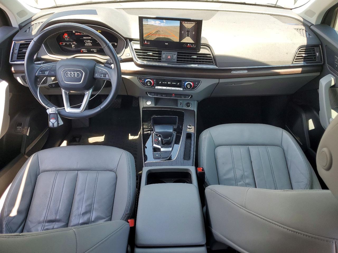 Audi Q5 Premium Plus 45