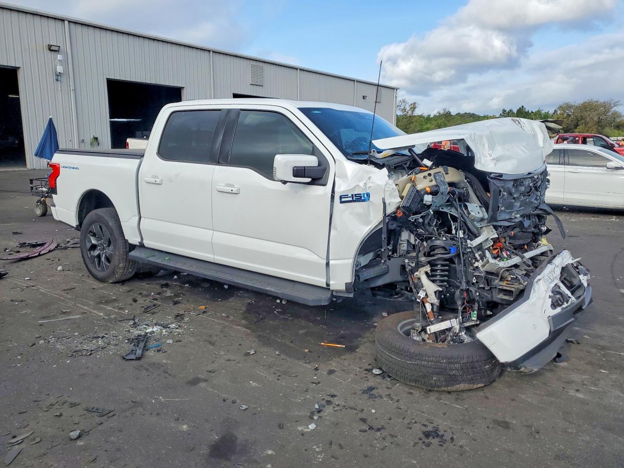 Ford F-150 Lightning Lariat