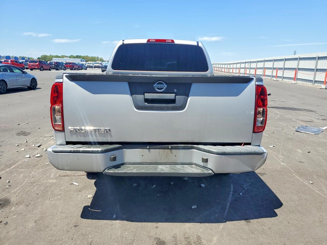 Nissan Frontier S