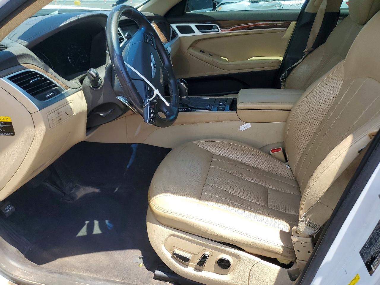 Hyundai Genesis 3.8l
