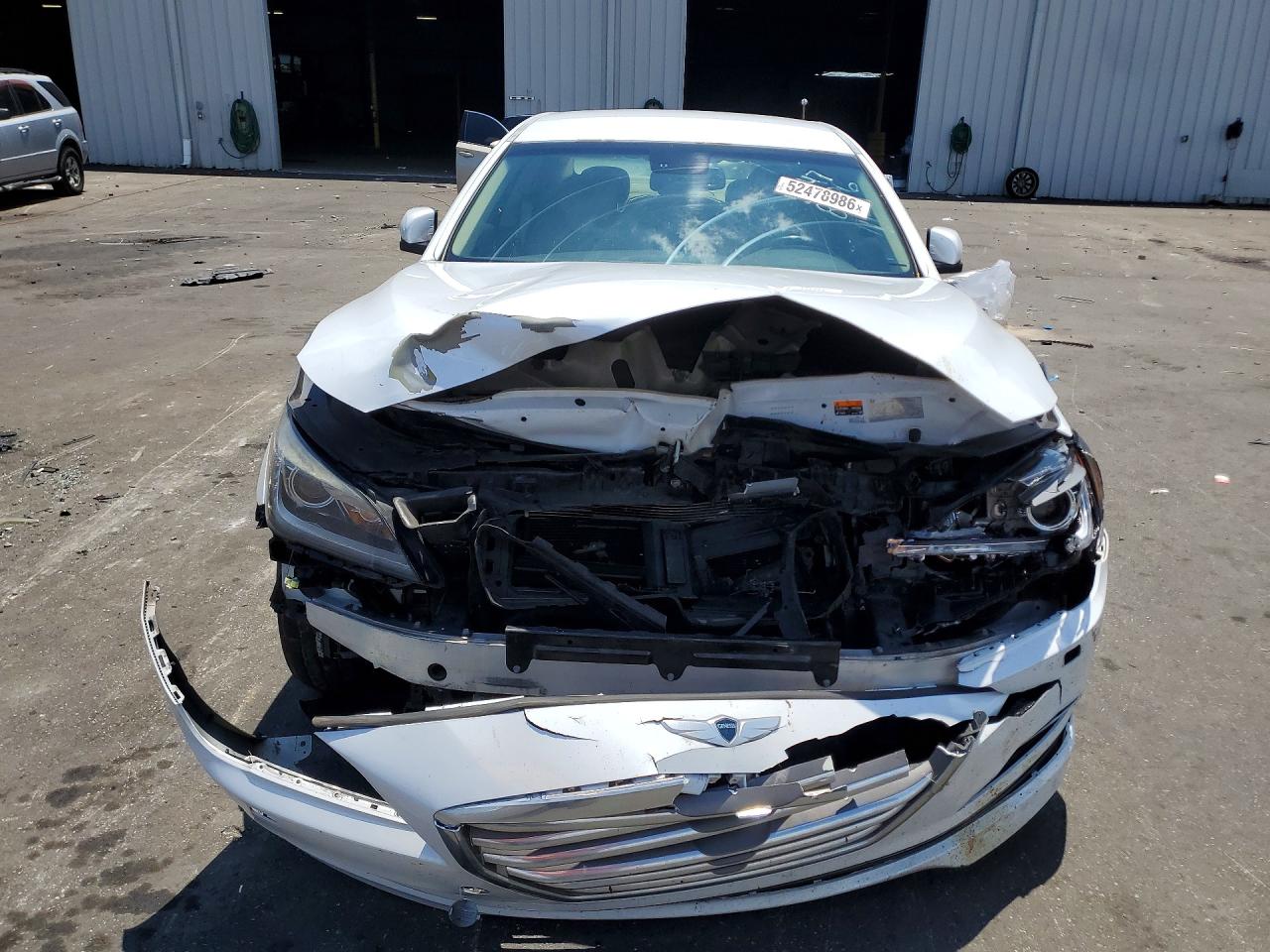 Hyundai Genesis 3.8l