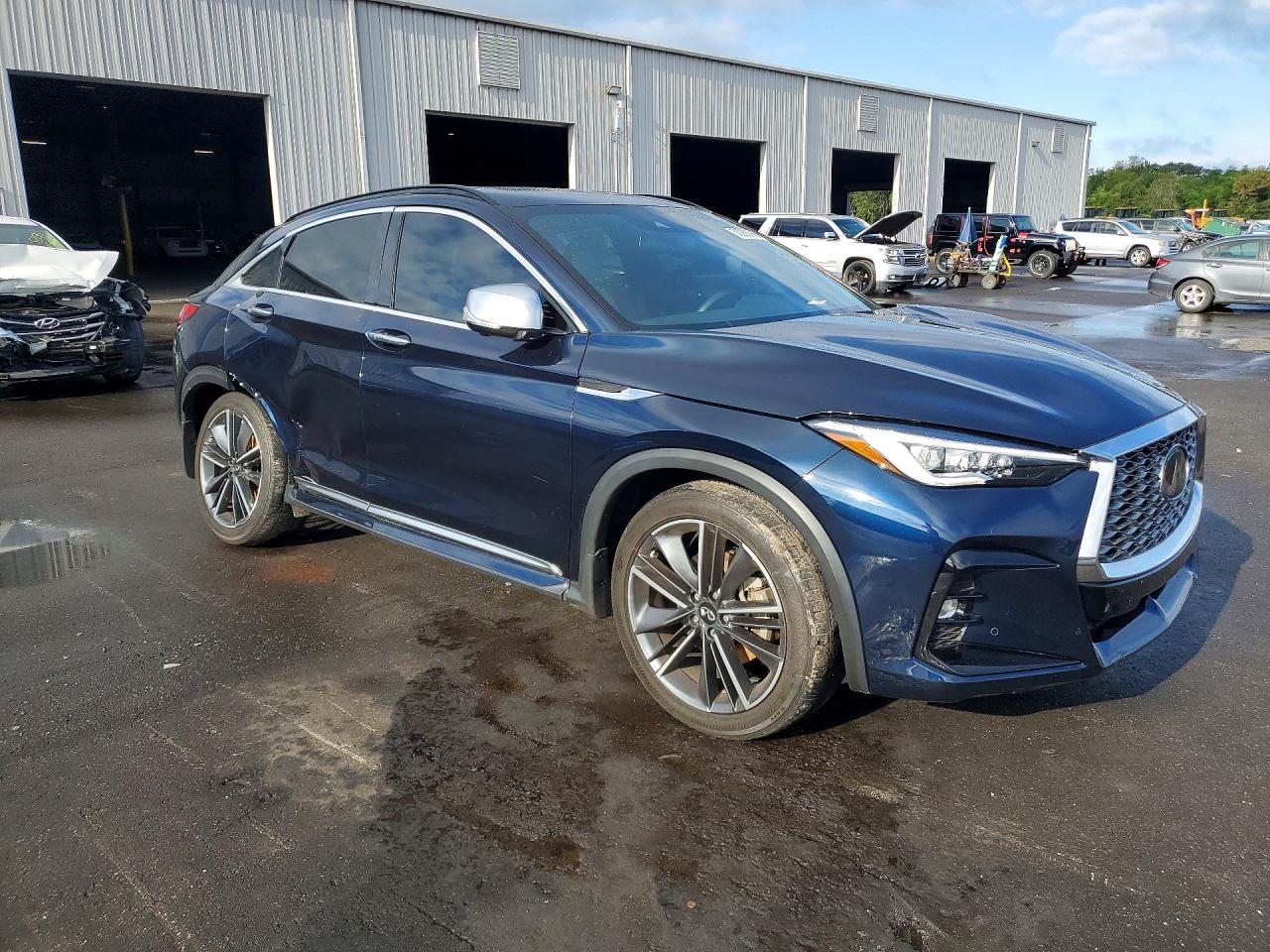 INFINITI Qx Sensory