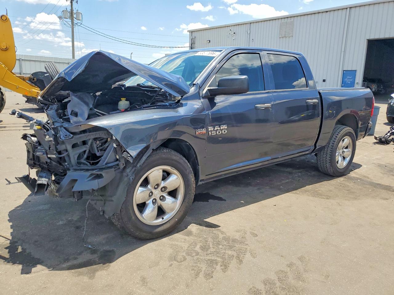 Salvage Ram 1500 Image