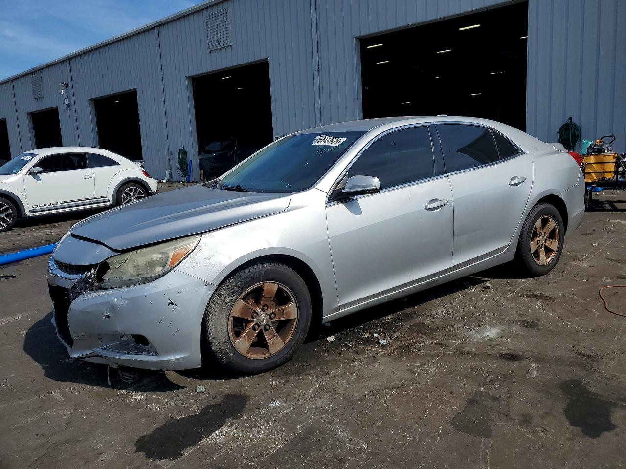 Salvage Chevrolet Malibu Image