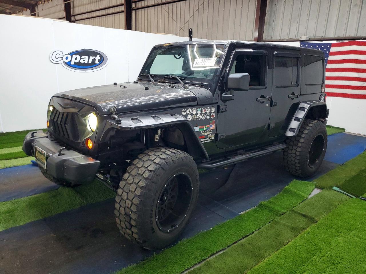 Salvage Jeep Wrangler Image