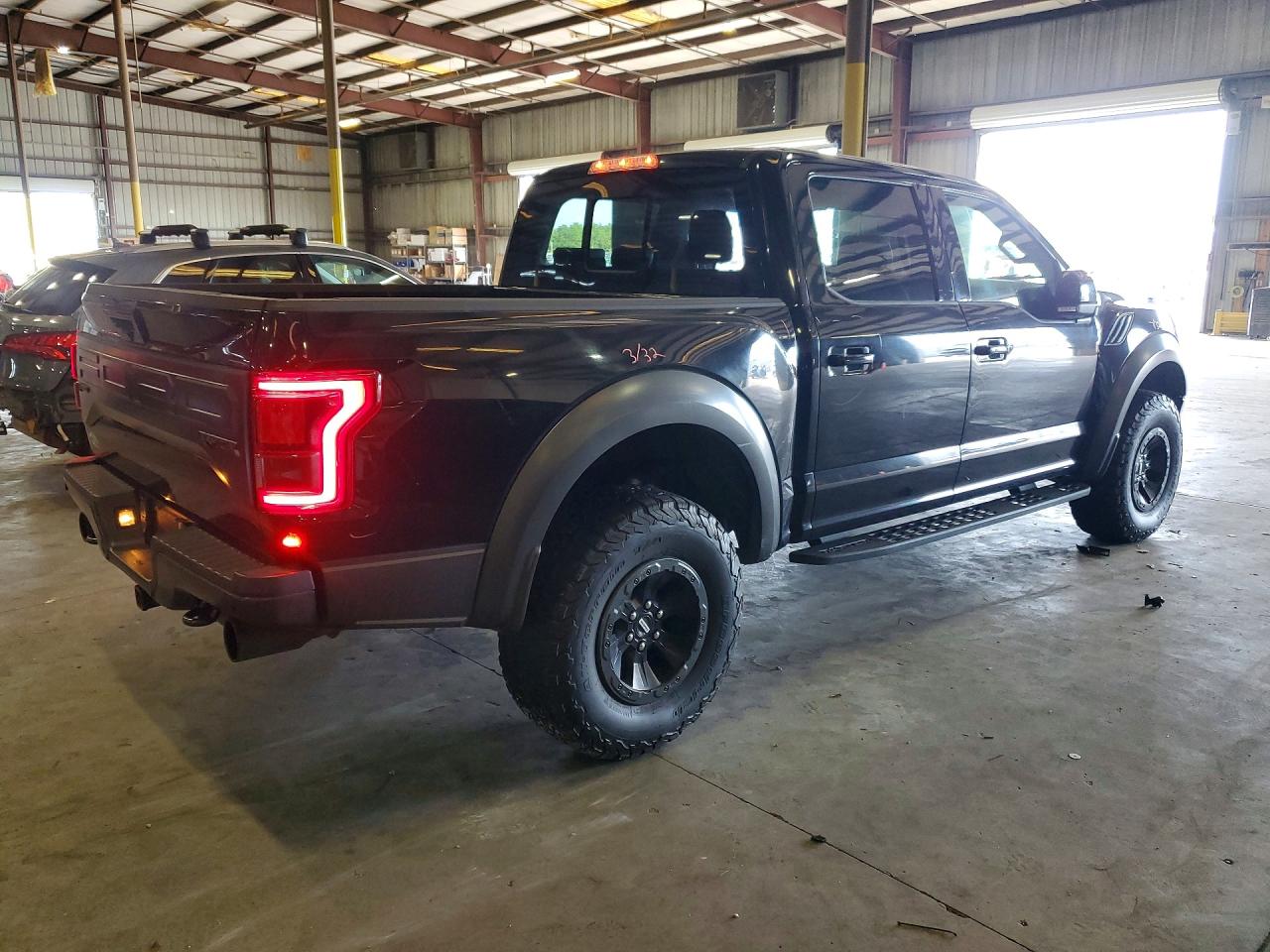 Ford F-150 Raptor