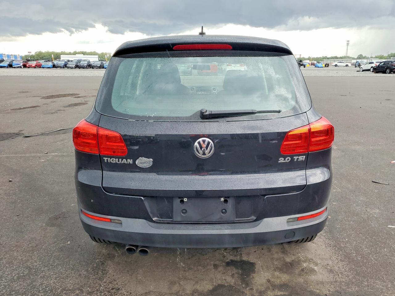 Volkswagen Tiguan S