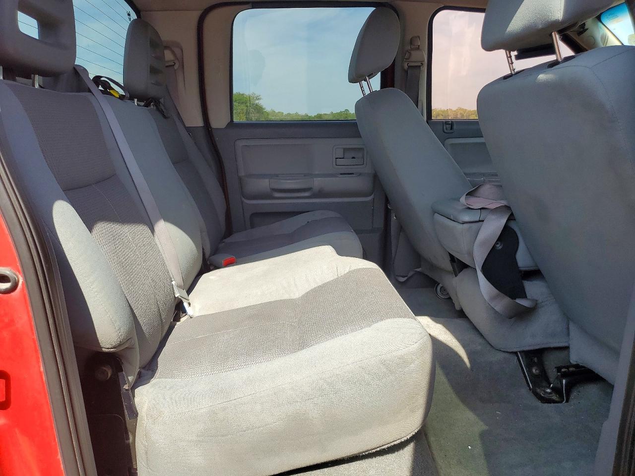 Dodge Dakota Quad Slt