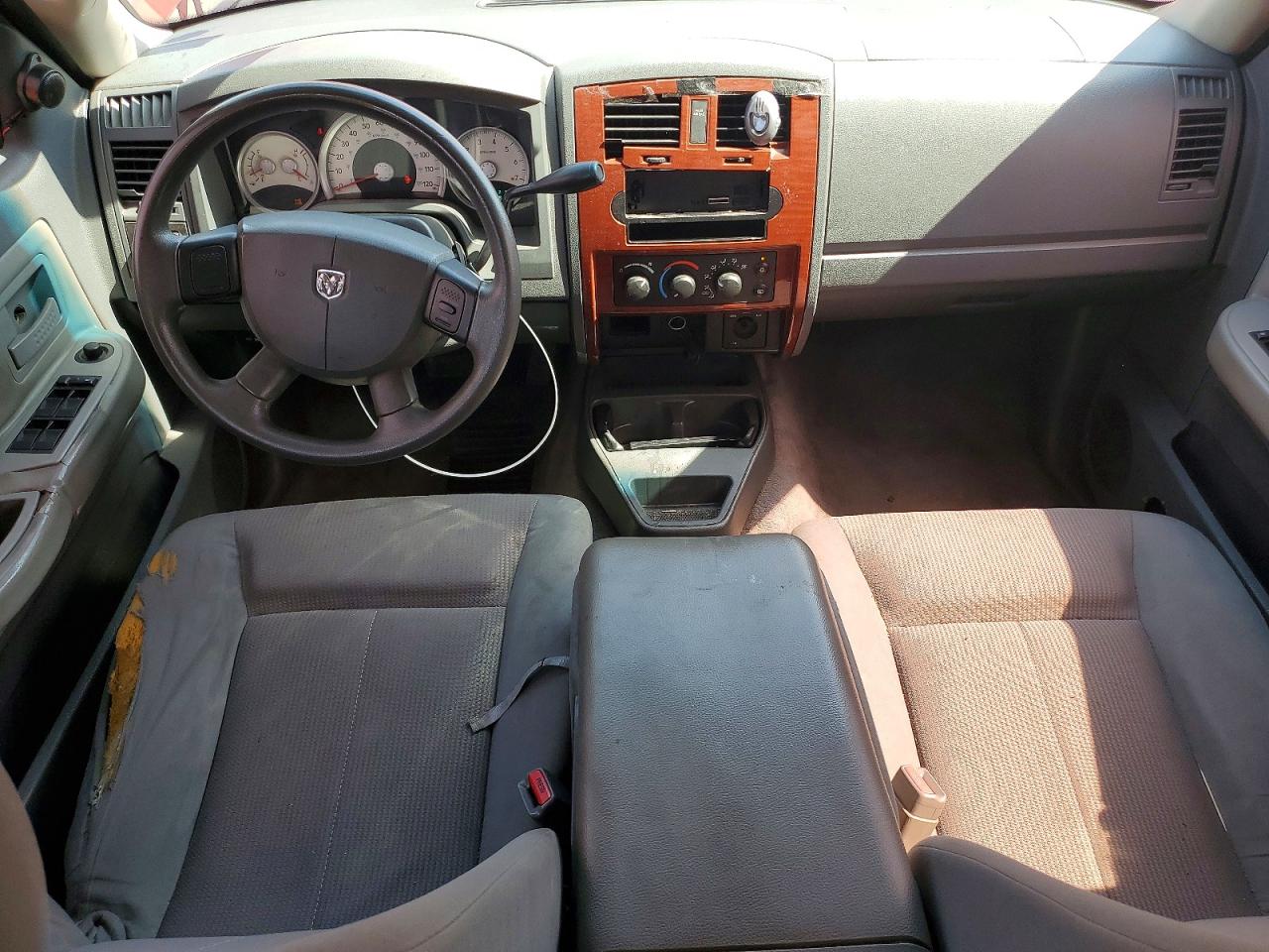 Dodge Dakota Quad Slt