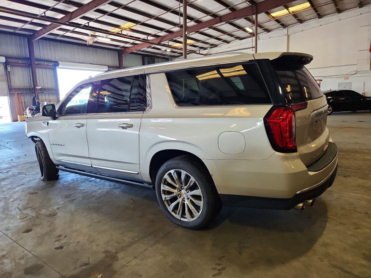 GMC Yukon Denali