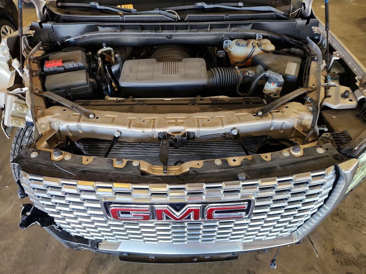 GMC Yukon Denali