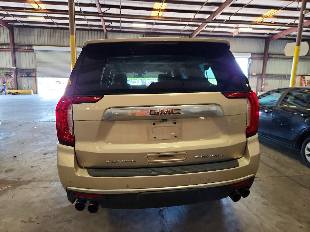 GMC Yukon Denali