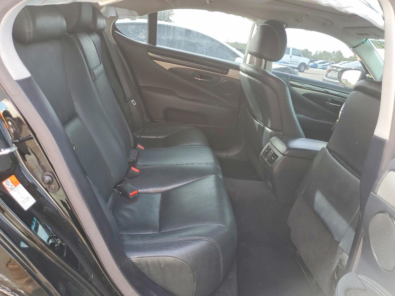 Lexus LS 460