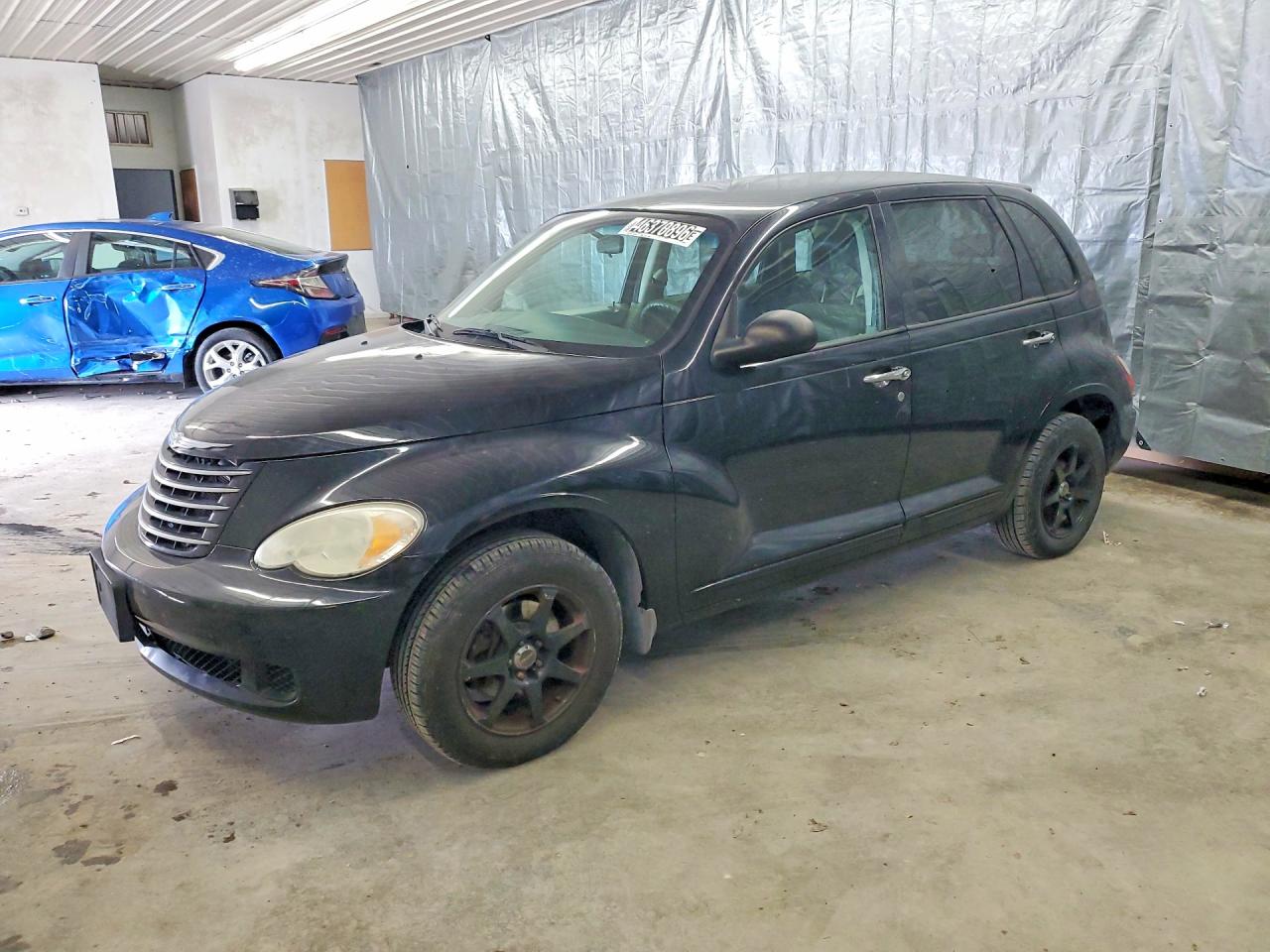 Salvage Chrysler PT Cruiser Image
