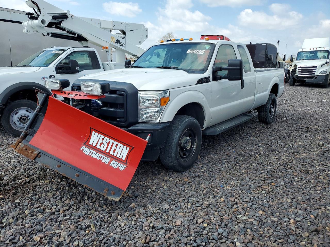 Salvage Ford F-350 Image