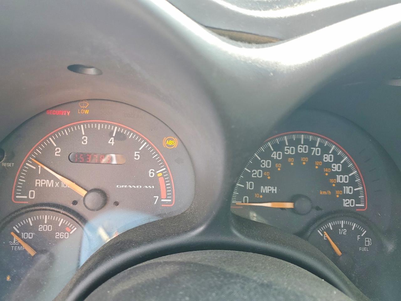 Pontiac Grandam Se1