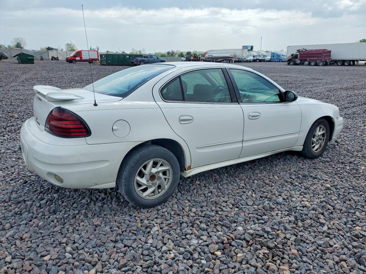 Pontiac Grandam Se1