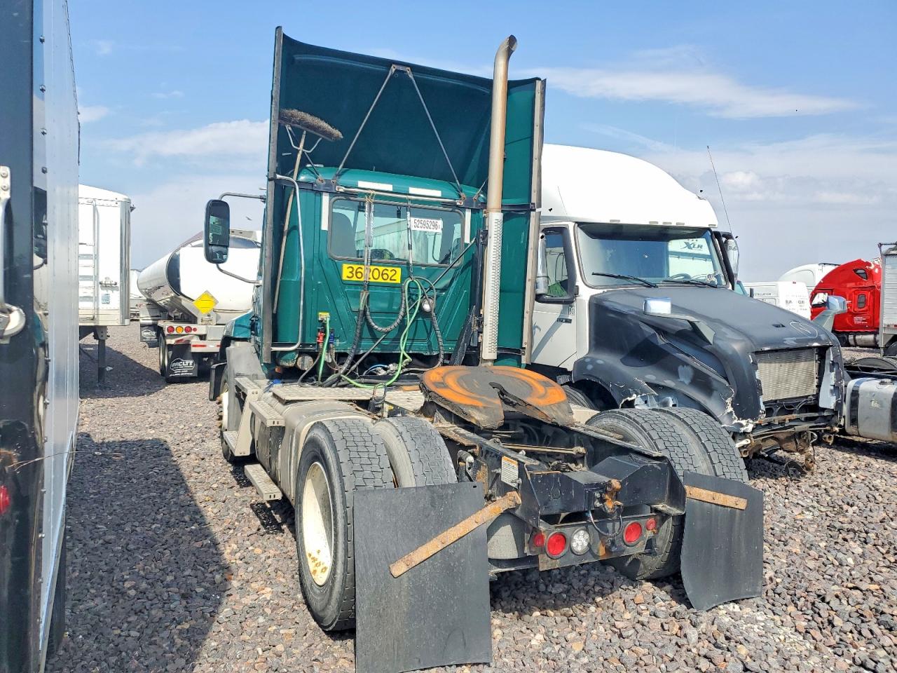 Mack 600