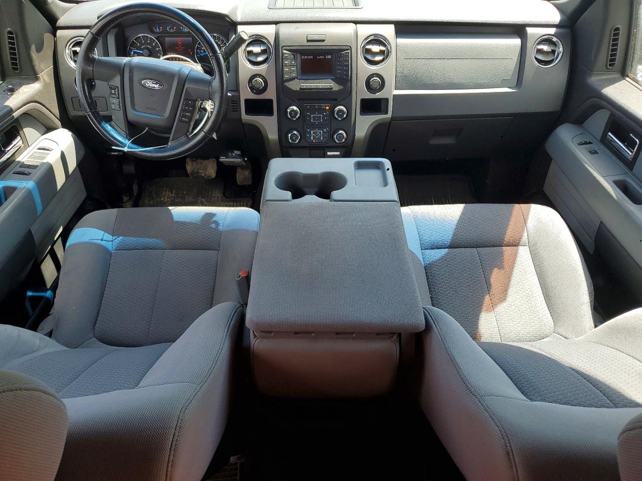 Ford F-150 Super Cab