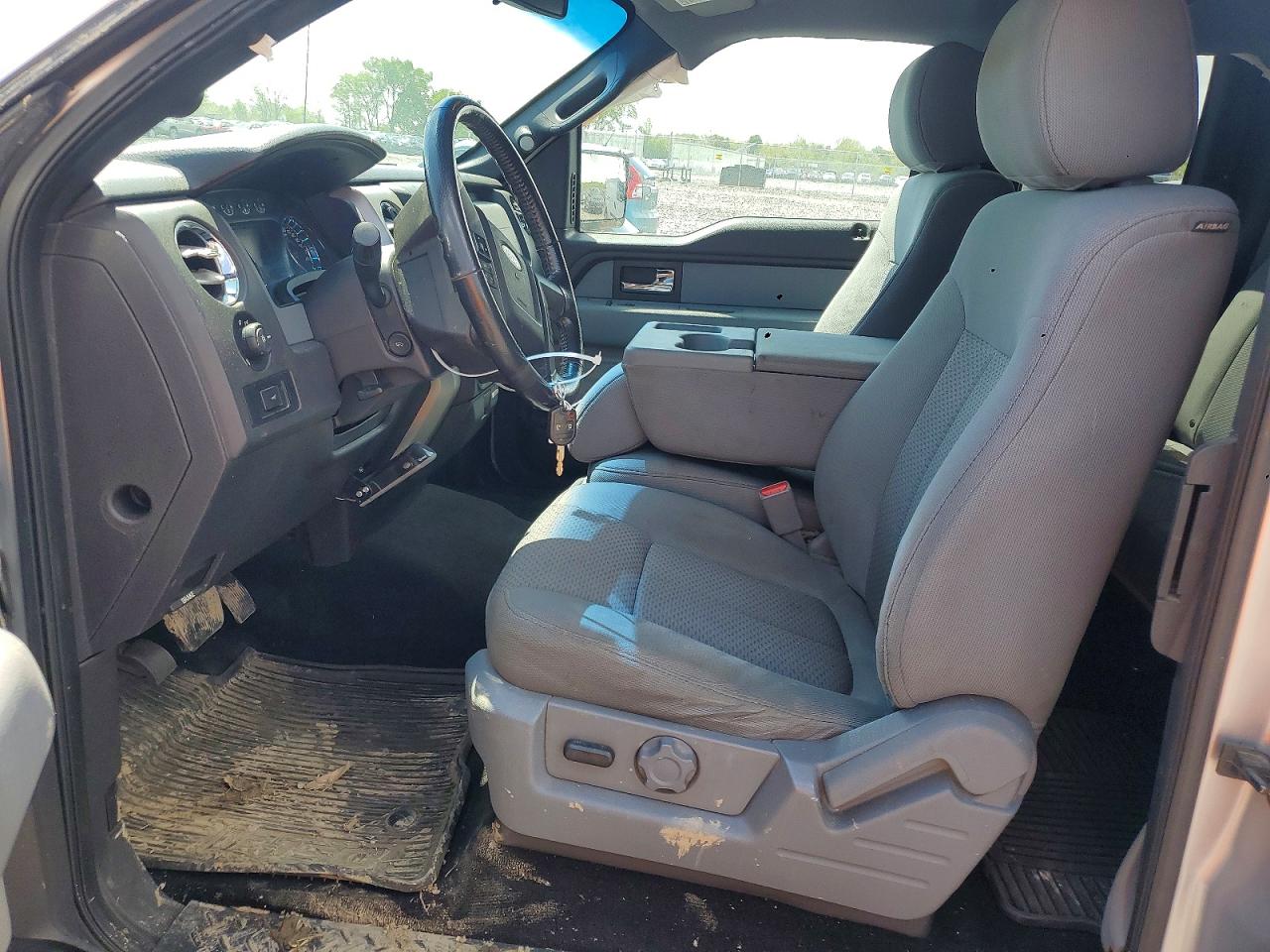 Ford F-150 Super Cab