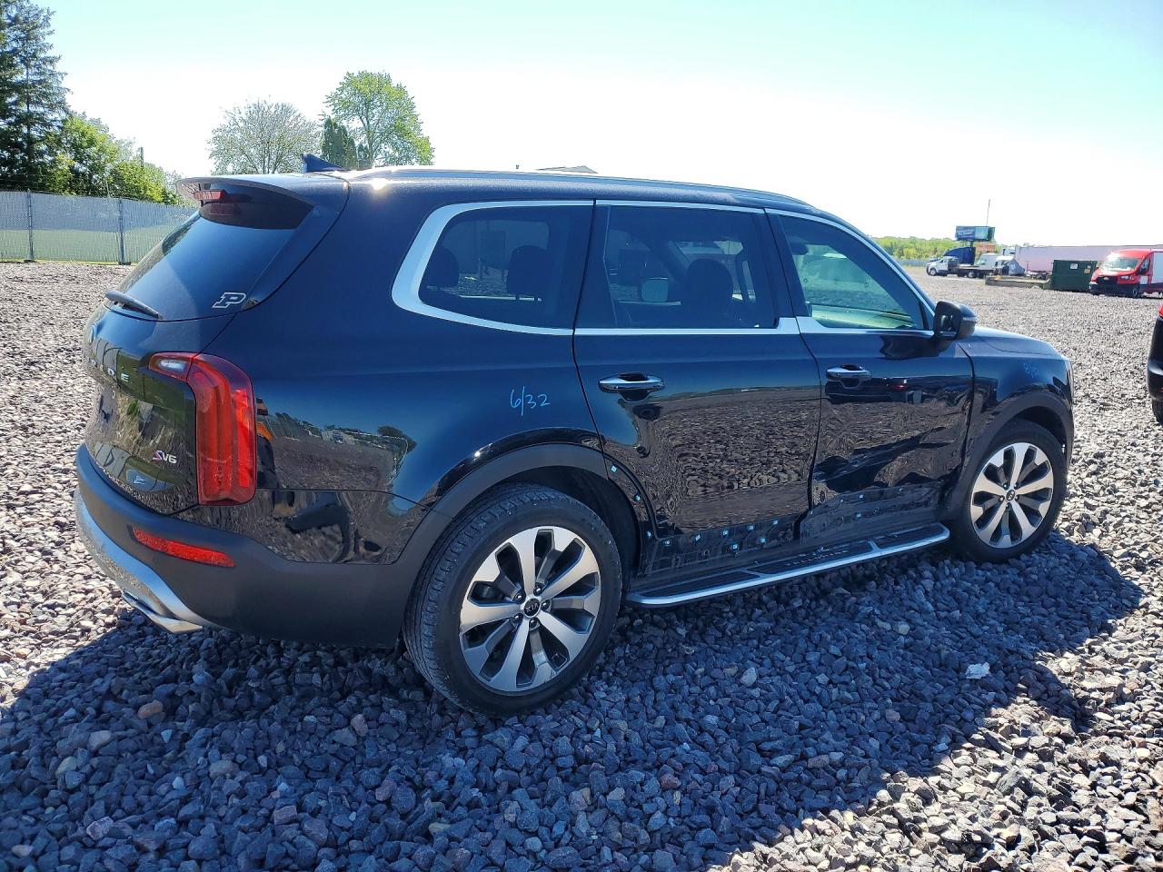 Kia Telluride S