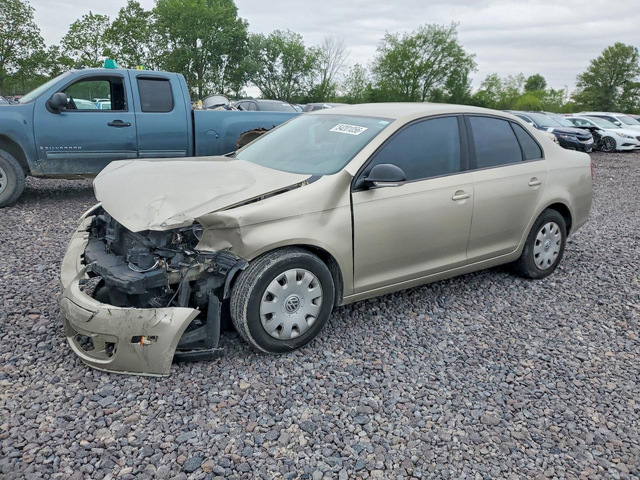 Salvage Volkswagen Jetta Image