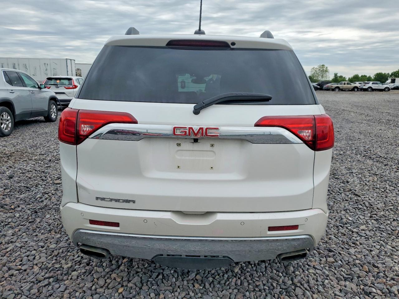 GMC Acadia Denali