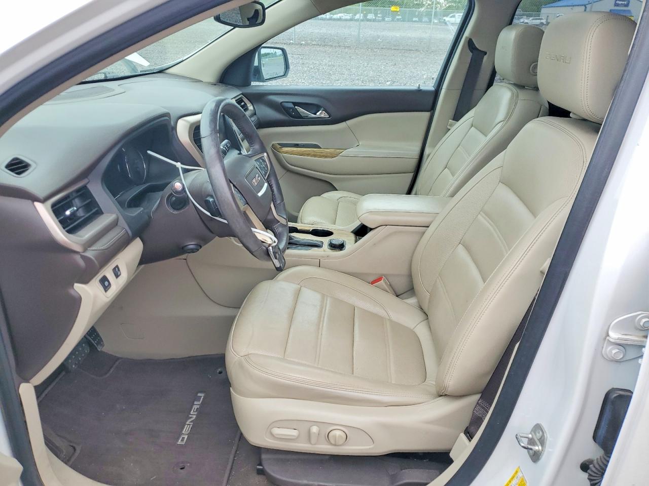 GMC Acadia Denali