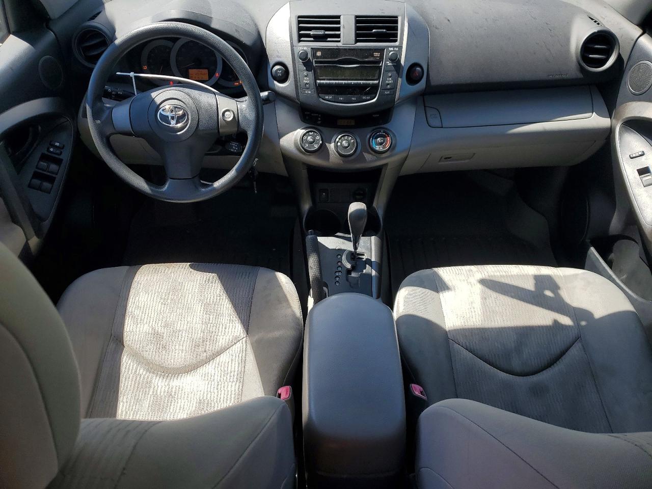 Toyota RAV4 Base