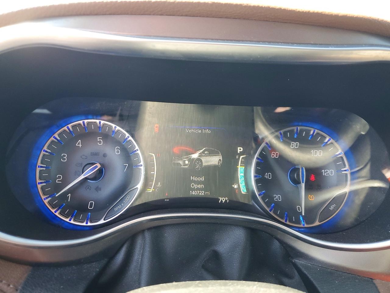 Chrysler Pacifica Limited