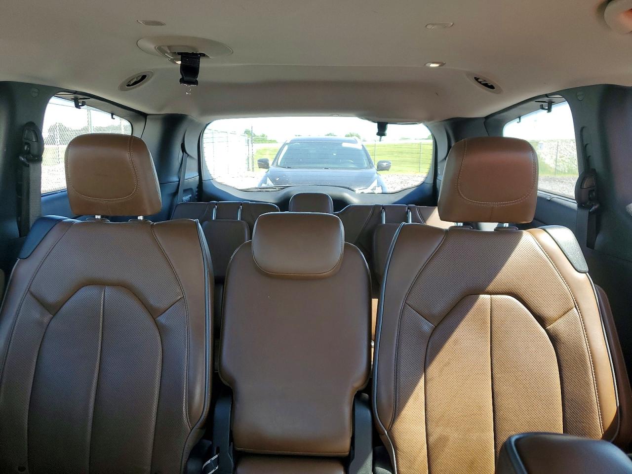 Chrysler Pacifica Limited