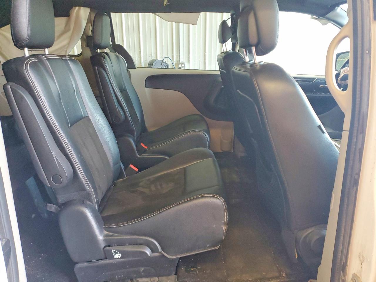 Dodge Caravan Sxt