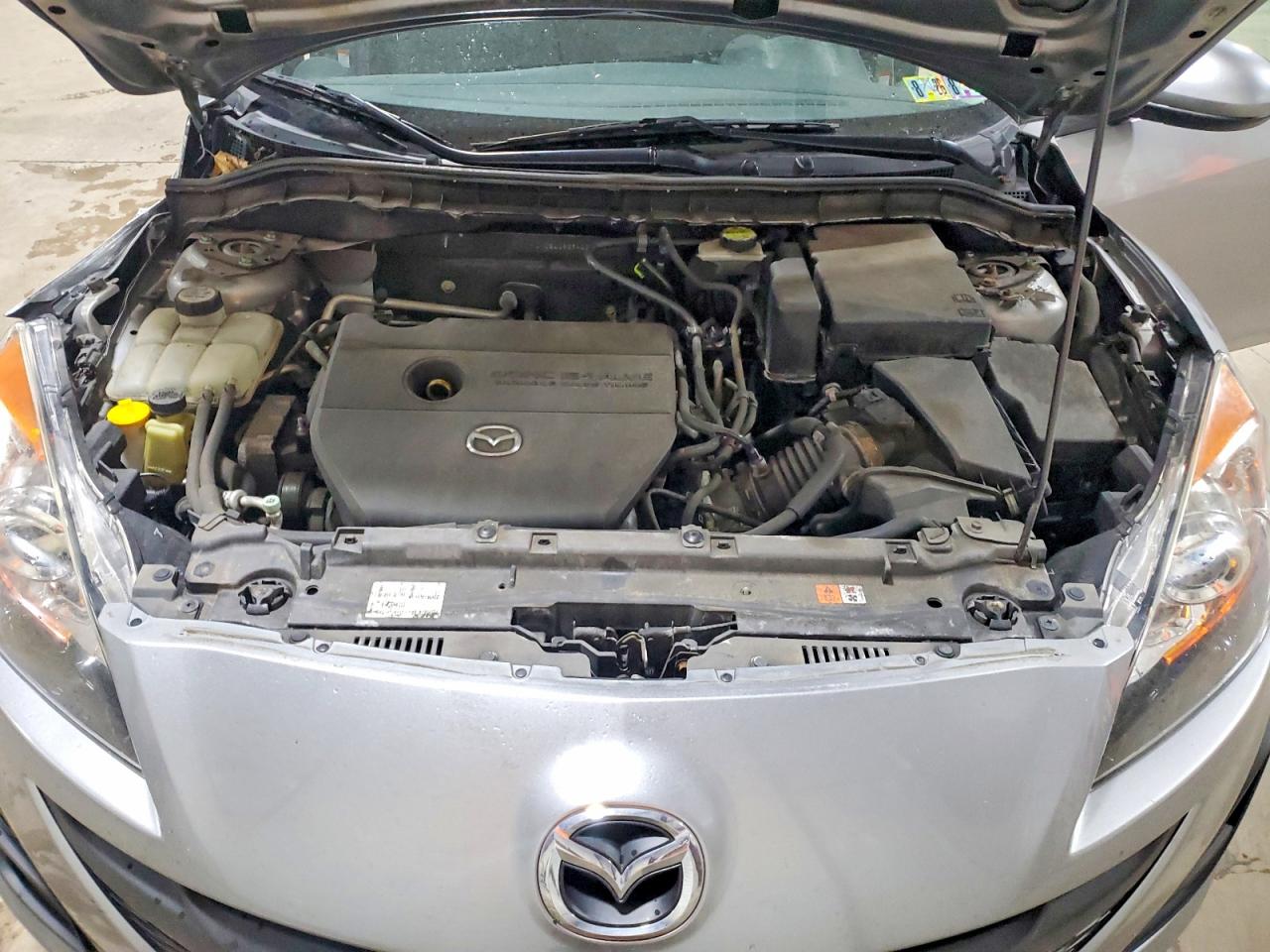 Mazda 3 I