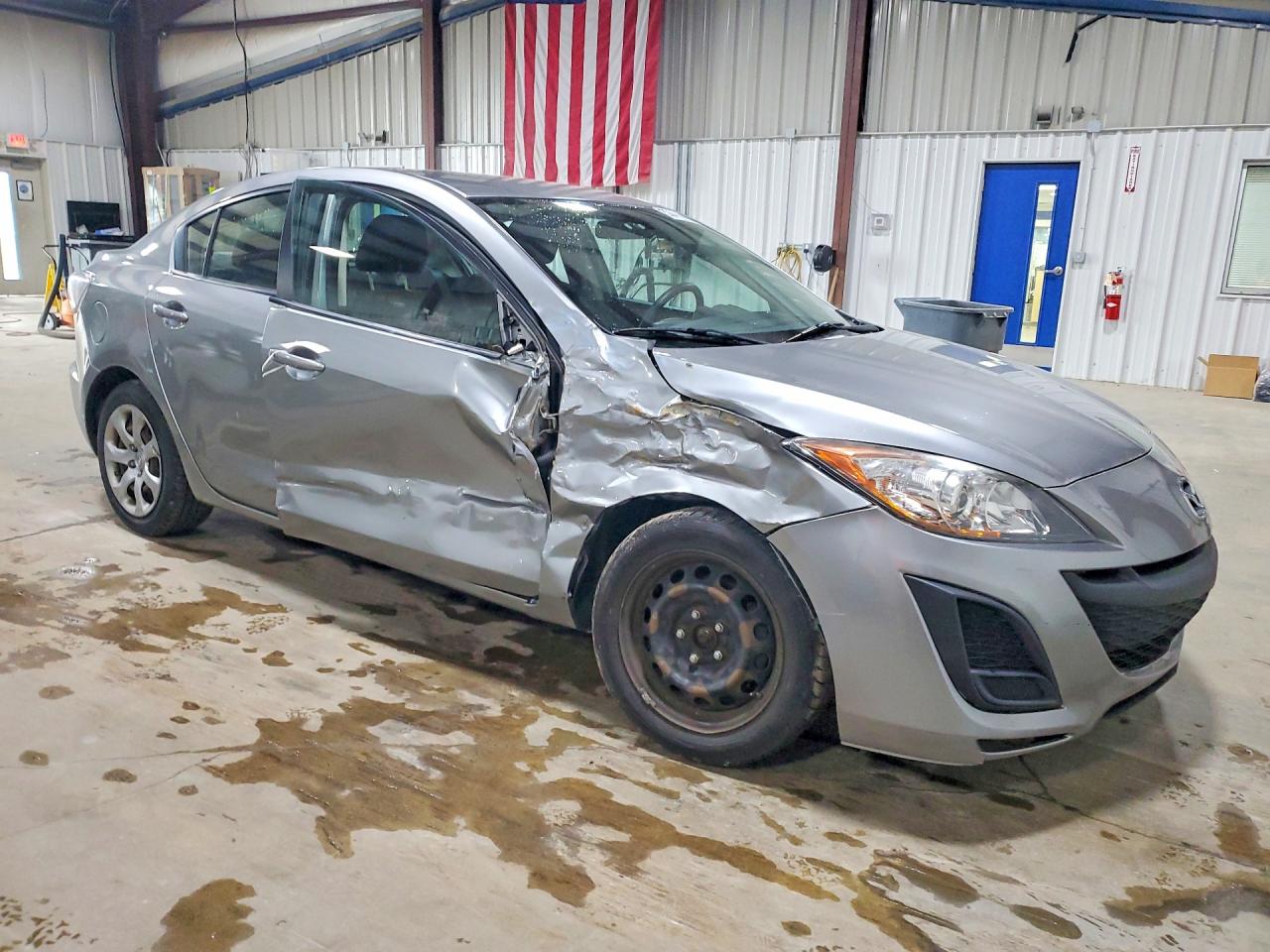 Mazda 3 I