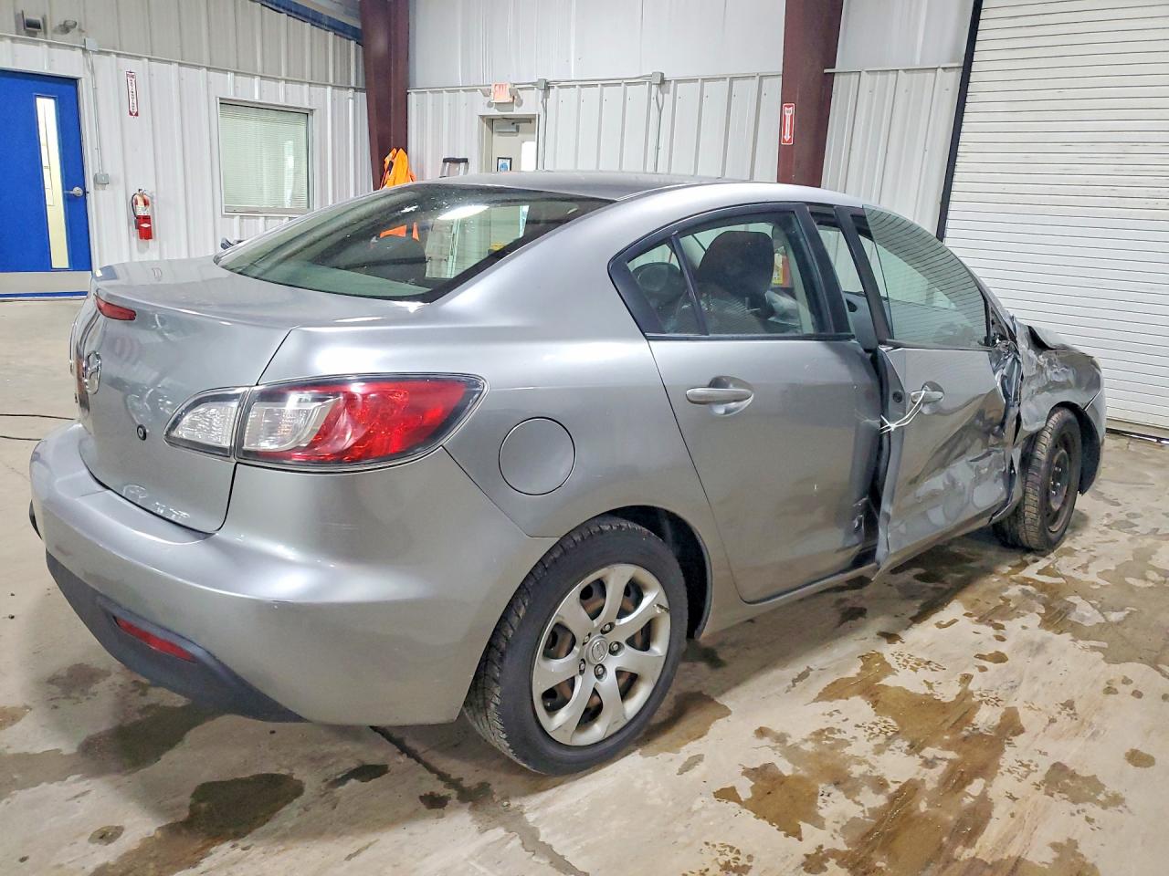 Mazda 3 I