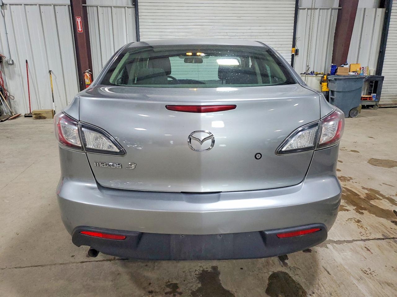Mazda 3 I