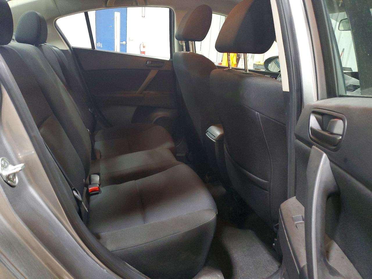 Mazda 3 I
