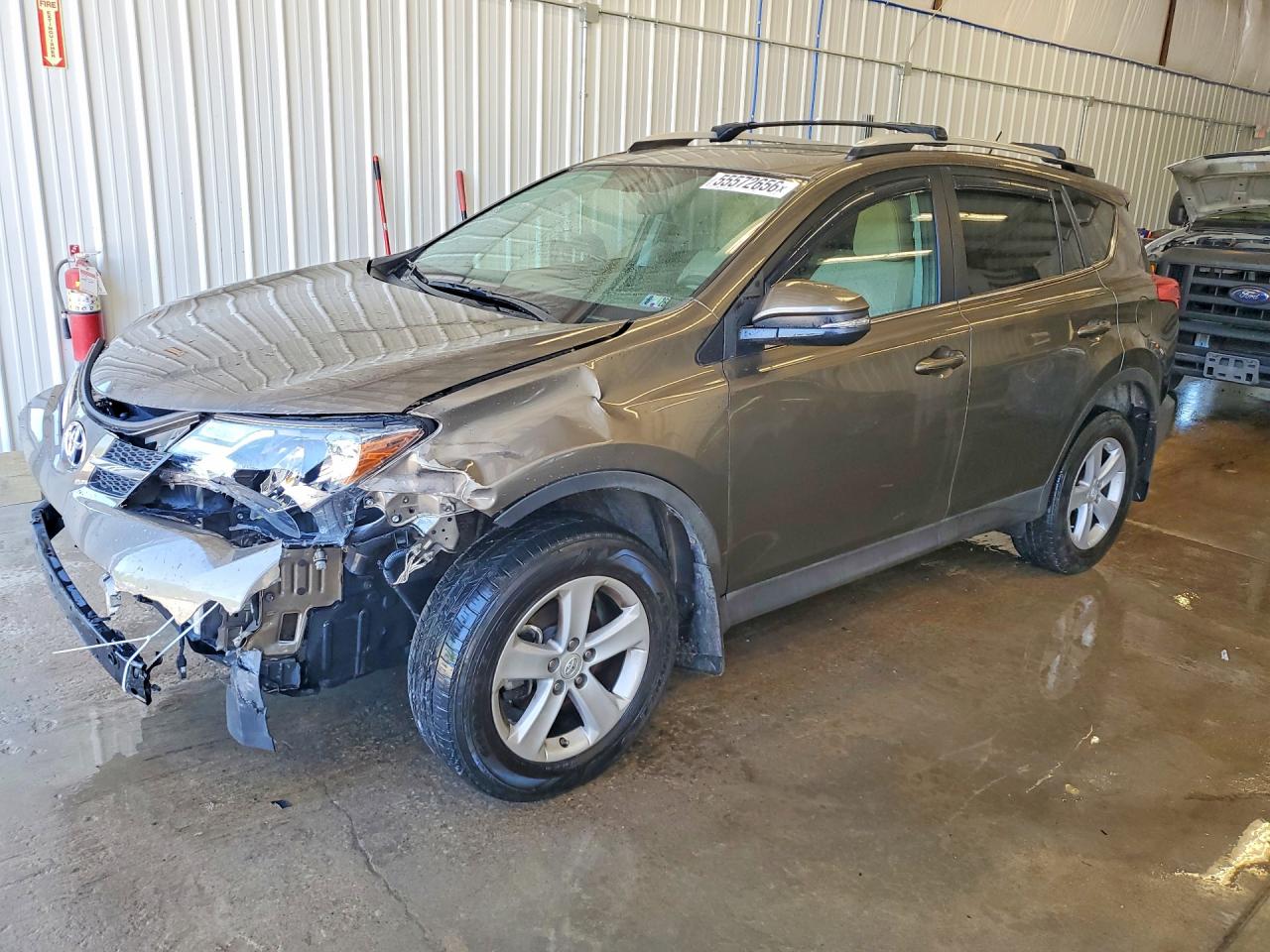 Salvage Toyota RAV4 Image